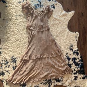 BELLA ELLA Boutique Tan HiLo Maxi Dress